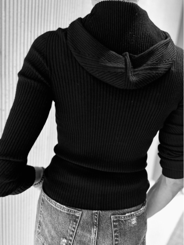 Светр з капюшоном / Чорний 242TF3040