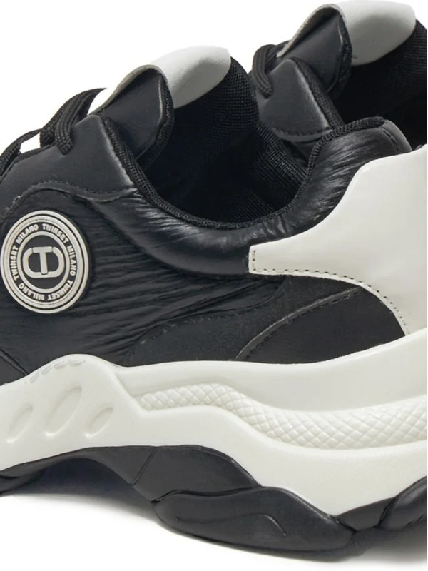 Кросівки / Чорний 242TGT18C