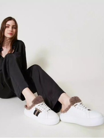 Мюлі / Білий