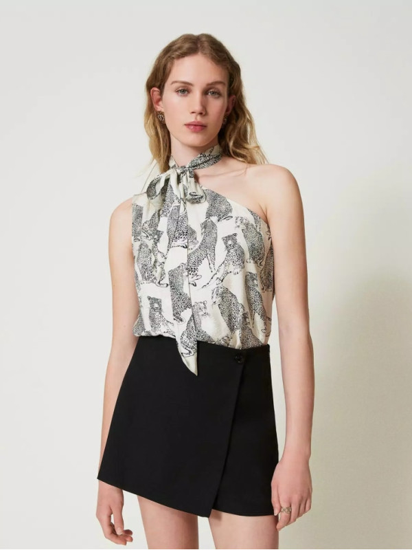 Топ / Ягуар чорний / сніг 242TP2231