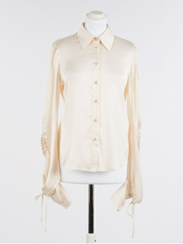 Сорочка з атласу / Старий білий
