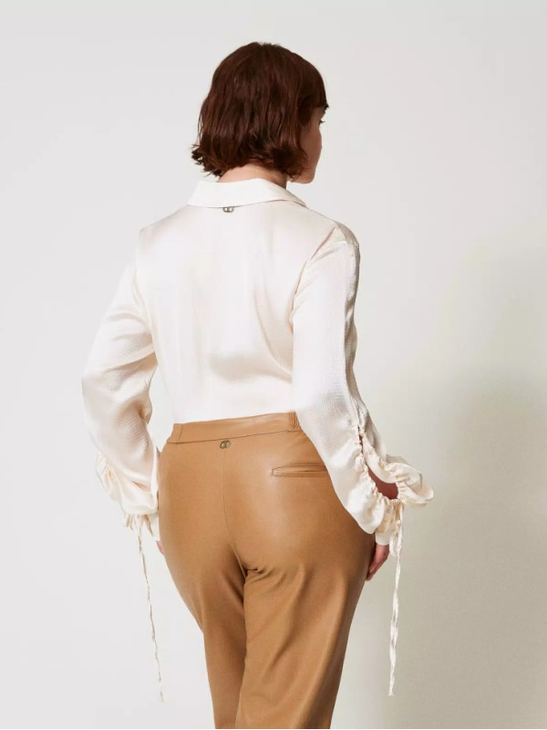 Сорочка з атласу / Старий білий 242TP2477