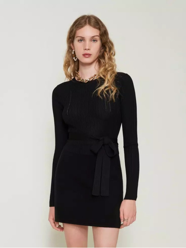 Светр з бантом / Чорний 242TP3040