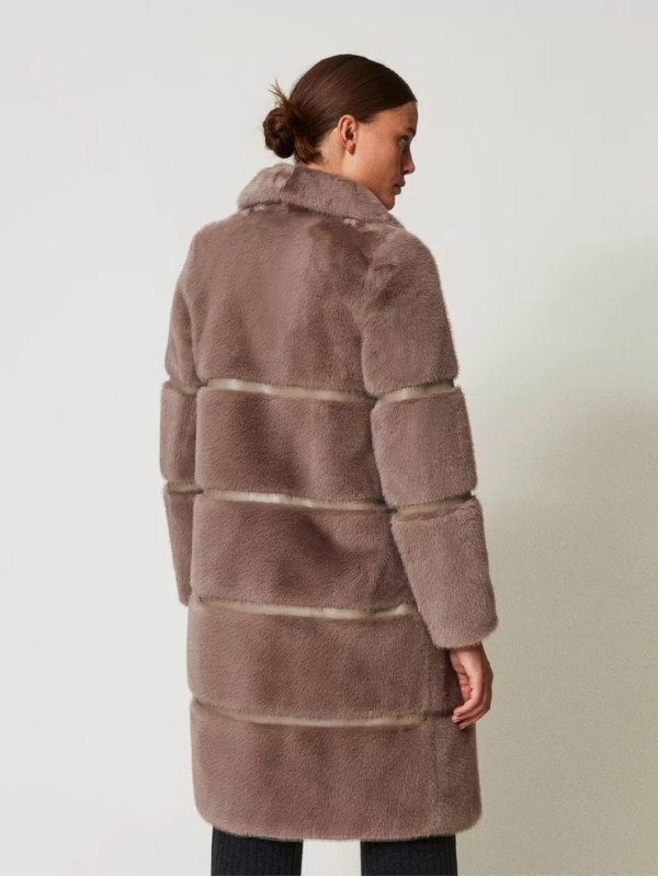 Хутряне пальто / Тауп / сіро - коричневий 242TT2020