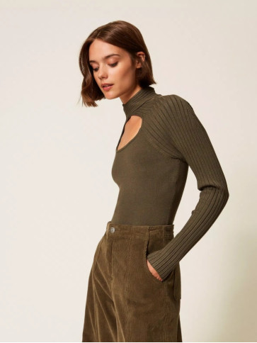 Джемпер з вирізом/Зелені оливки