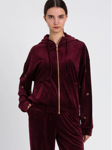 Костюм / Червоне вино