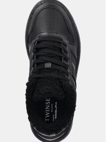 Кросівки / Чорний