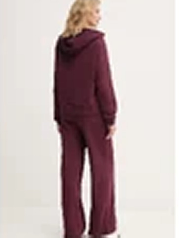 Костюм/Винний