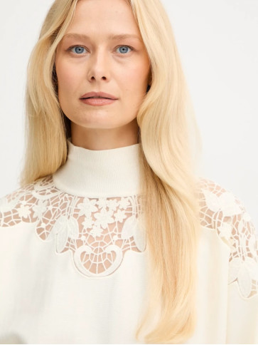 В'язана водолазка/Сніжний