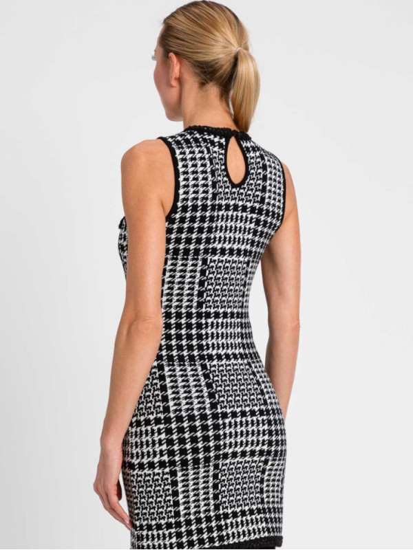 Міні сукня/Клітинка Сніжний / Чорний 252TT3042