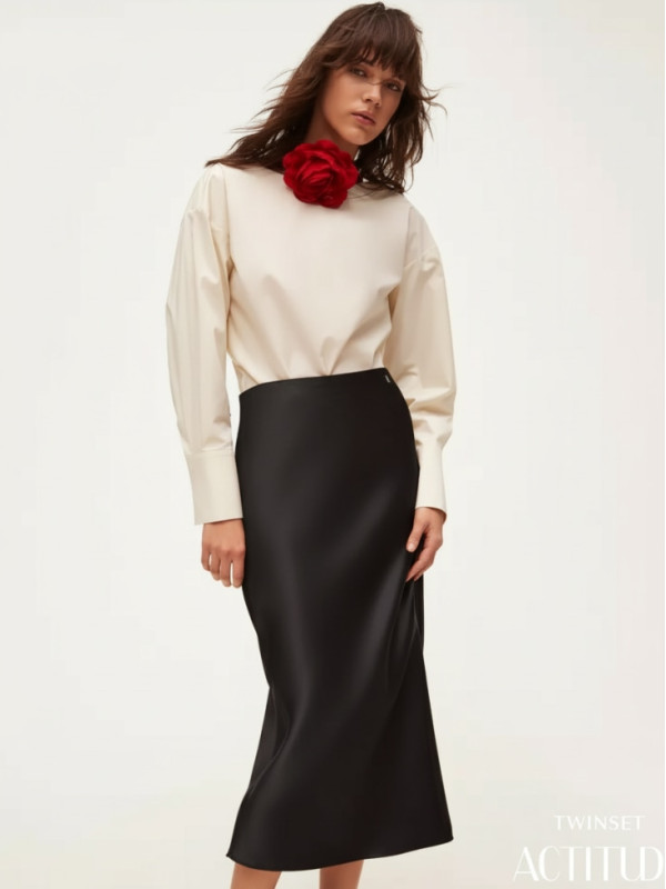 Довга атласна спідниця / Чорний