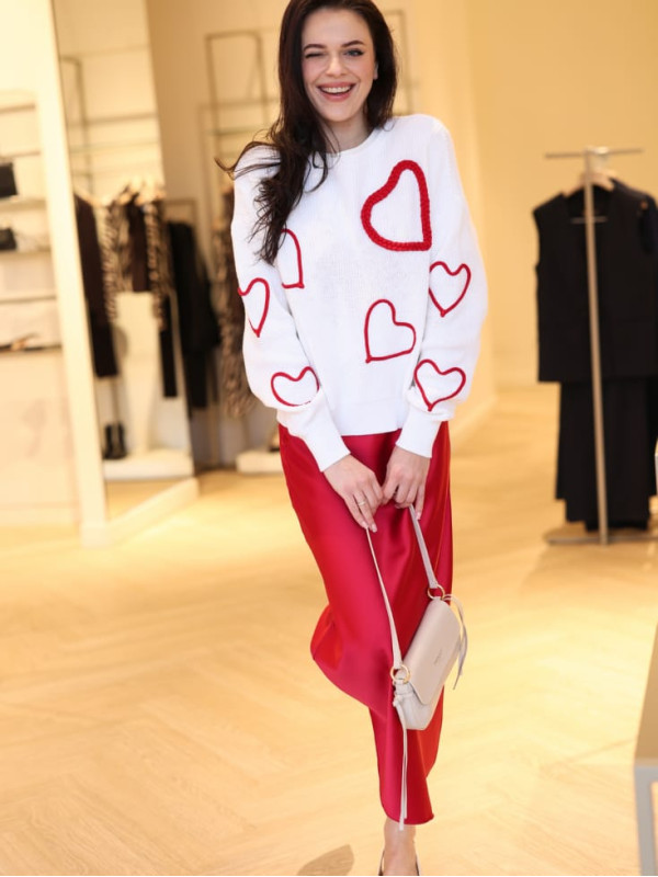 Светр з вишивкою серця / Білий / Пурпуровий 261AP3130