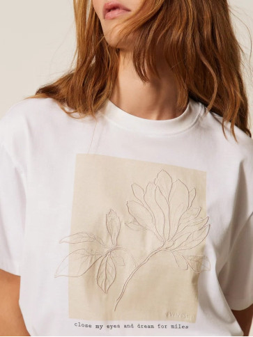 Футболка / Квіти слонова кістка