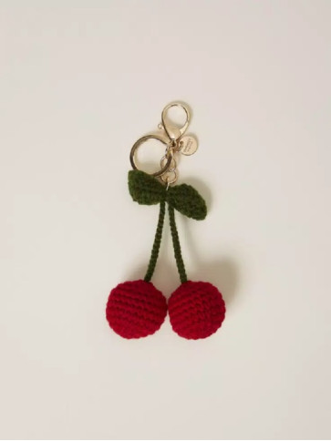 Брелок з вишнями / Індійський червоний