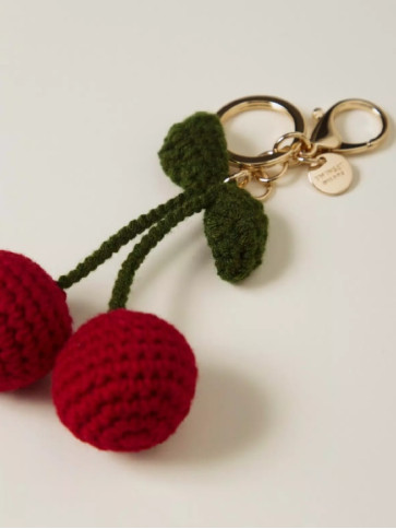 Брелок з вишнями / Індійський червоний