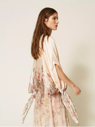 Блуза / Квіти пастельний кольорів