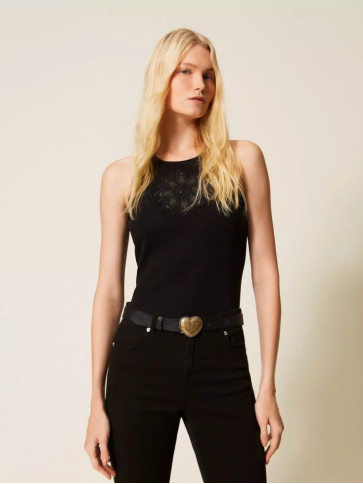 Майка з квіткою / Чорний