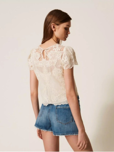 Блуза з вишивкою / Сніговий