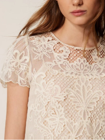 Блуза з вишивкою / Сніговий