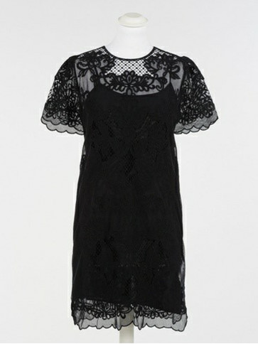 Сукня з вишивкою / Сніговий