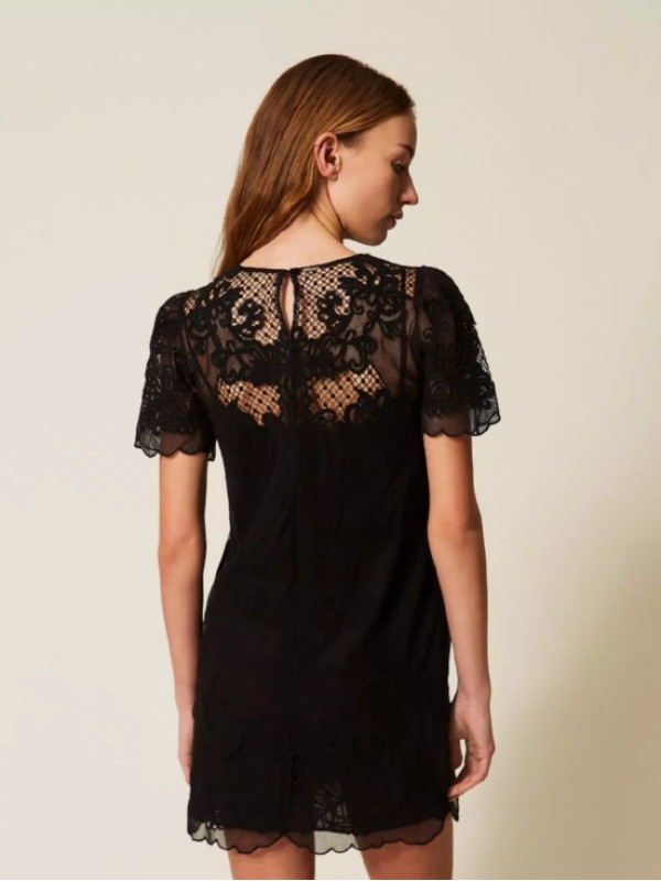 Сукня з вишивкою / Чорний 261TP2582
