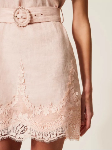 Коротка сукня з мереживом / Перлинно - рожевий