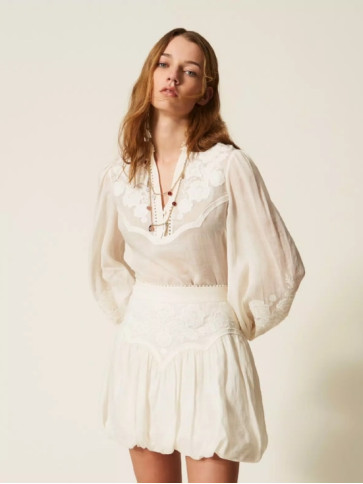 Блуза з вишивкою / Перламутр