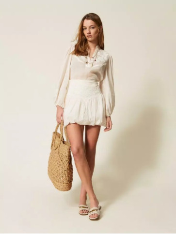 Блуза з вишивкою / Перламутр