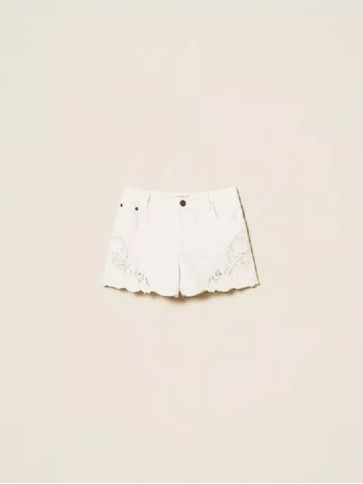 Шорти з вишивкою / Білосніжний