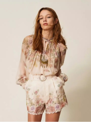 Блуза / Квіти пастельний кольорів