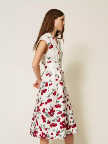 Сукня / Вишні Білий/Червоний