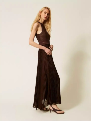 Довга сукня / Кавовий лікер