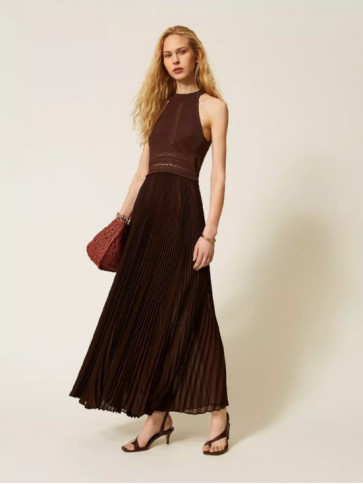 Довга сукня / Кавовий лікер