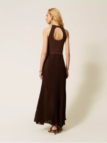 Довга сукня / Кавовий лікер