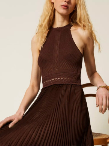 Довга сукня / Кавовий лікер