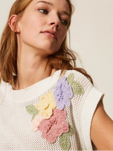 В'язаний топ з квітами / Пергамент